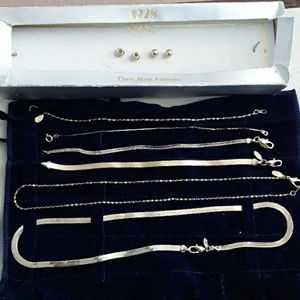 Vintage American Showcase lot